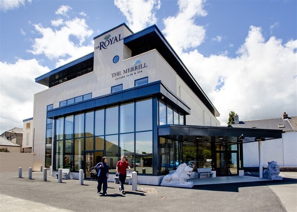 Hotel The Royal & Leisure Centre Bré